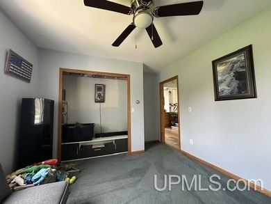 Wake up every morning to sweeping lake views and 200 feet of - photo 13