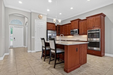 Motivated Seller Beautiful GHO built 3/3/2 pool home with a den - photo 7
