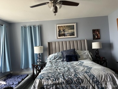 Wake up every morning to sweeping lake views and 200 feet of - photo 18