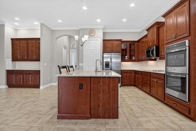Motivated Seller Beautiful GHO built 3/3/2 pool home with a den - photo 9