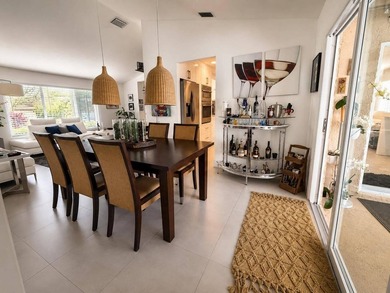 REMODELED 3-bedroom, 2-bath lakefront POOL home on 9500+ sq ft - photo 19
