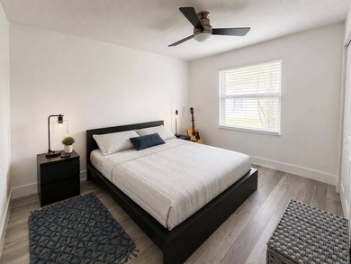 REMODELED 3-bedroom, 2-bath lakefront POOL home on 9500+ sq ft - photo 21
