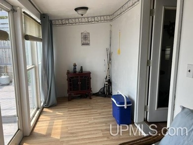 Wake up every morning to sweeping lake views and 200 feet of - photo 22