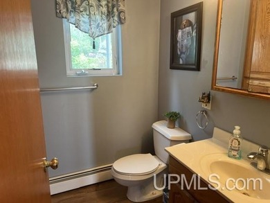 Wake up every morning to sweeping lake views and 200 feet of - photo 25