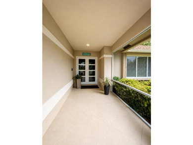 REMODELED 3-bedroom, 2-bath lakefront POOL home on 9500+ sq ft - photo 31