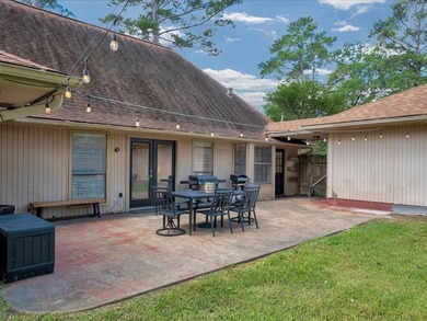 Crown Colony gem! This inviting 3-bedroom, 2-bath home sits on a - photo 36