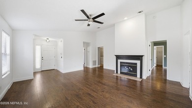 Move-in ready and exceptionally clean, this 4-bedroom, 2-bath - photo 6