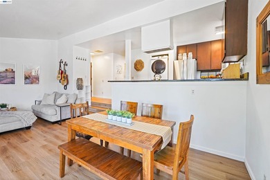 Welcome to this beautifully updated 2-bedroom, 1.5-bath - photo 7