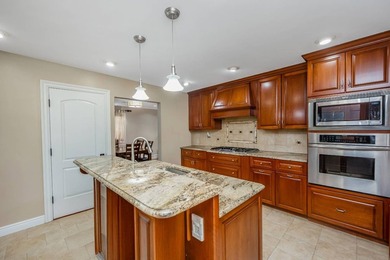 Located in one of Bayside's most desirable residential areas - photo 8