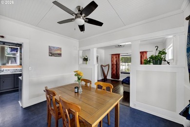 Timeless Craftsman character meets updated urban-industrial - photo 13