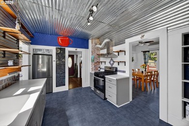 Timeless Craftsman character meets updated urban-industrial - photo 17
