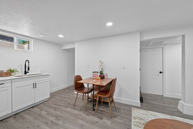 Fresh, updated, and move-in ready! This 4-bedroom, 2-bath home - photo 17