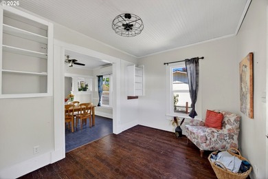 Timeless Craftsman character meets updated urban-industrial - photo 20
