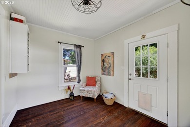 Timeless Craftsman character meets updated urban-industrial - photo 22