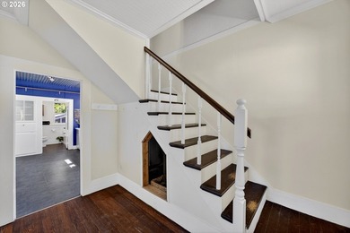 Timeless Craftsman character meets updated urban-industrial - photo 23