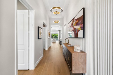 Magnificently appointed and designer decorated Venice model in - photo 4
