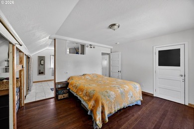 Timeless Craftsman character meets updated urban-industrial - photo 24