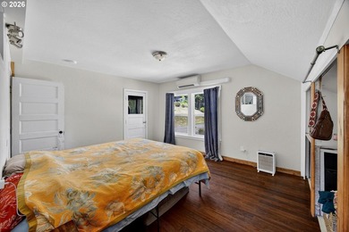 Timeless Craftsman character meets updated urban-industrial - photo 25