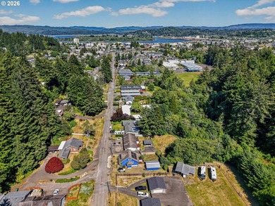 Timeless Craftsman character meets updated urban-industrial - photo 41