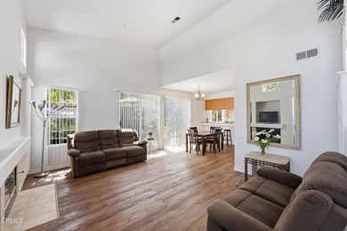 Welcome to this beautifully maintained 3-bedroom, 3-bathroom - photo 7