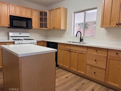 Mobile Home only in 55+ Community. Buyer subject to park - photo 5