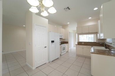 Lovely and spacious Townhome. First floor is all tile formal - photo 7