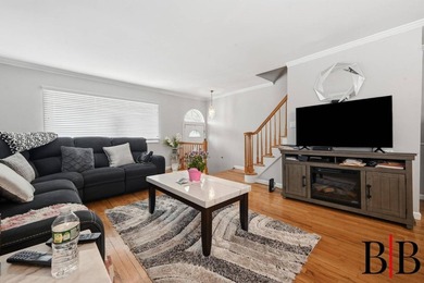 Absolutely nothing to do but move in! This well maintained and - photo 4