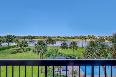 Imagine waking each morning to shimmering Intracoastal views and - photo 14
