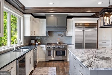 Tucked away on a quiet cul-de-sac in the prestigious Windward - photo 15