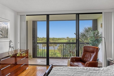 Imagine waking each morning to shimmering Intracoastal views and - photo 17