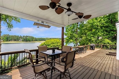 Tucked away on a quiet cul-de-sac in the prestigious Windward - photo 31