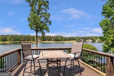 Tucked away on a quiet cul-de-sac in the prestigious Windward - photo 43