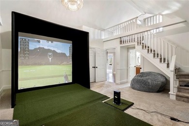 Tucked away on a quiet cul-de-sac in the prestigious Windward - photo 49