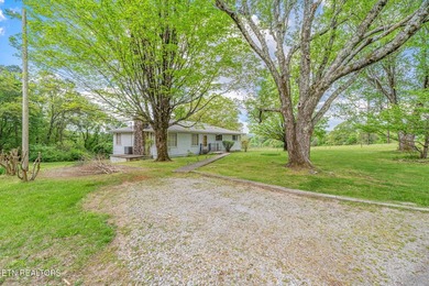Charming home full of timeless character, built in an era when - photo 9