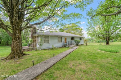 Charming home full of timeless character, built in an era when - photo 10