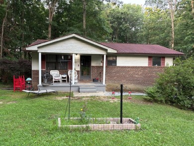 (private lake, pond, creek) Home For Sale in Jamestown Tennessee