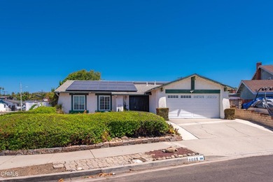 Beautifully Renovated End Unit Home in the Heart of Ventura! - photo 3