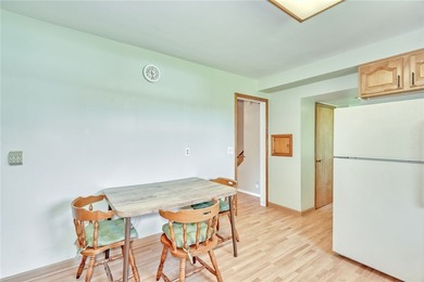 Welcome to 1108 State Road! Owned and lovingly cared for by the - photo 12
