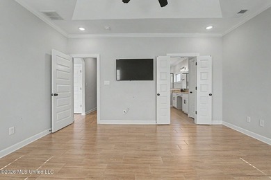 Great 4 Bedroom home in the Lakes of Nicholas with its community - photo 14