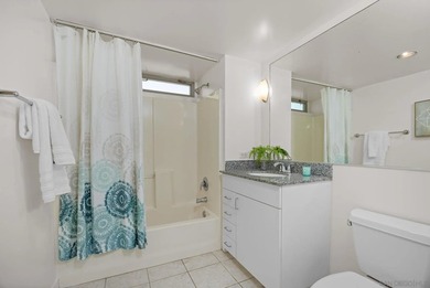 Just reduced! Exceptional in LITTLE ITALY! Discover a unique - photo 15
