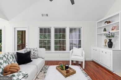 Beautiful brick-front 5-bedroom, 3.5-bath home located in East - photo 23