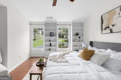 Beautiful brick-front 5-bedroom, 3.5-bath home located in East - photo 31
