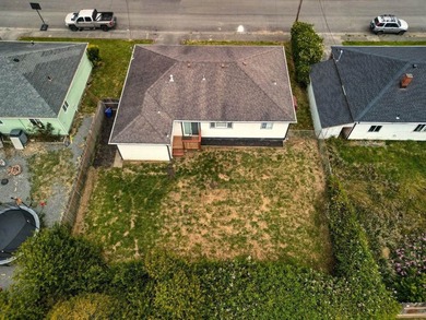 JUST 2 BLOCKS FROM THE OCEAN! Welcome to 1046 Jaccard Street - photo 33