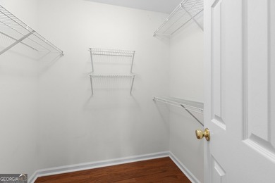 Beautiful brick-front 5-bedroom, 3.5-bath home located in East - photo 35