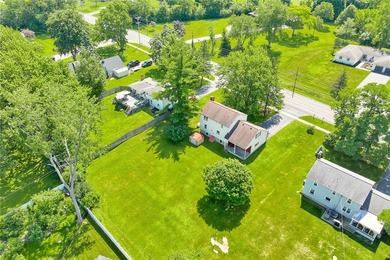 Welcome to 1108 State Road! Owned and lovingly cared for by the - photo 47