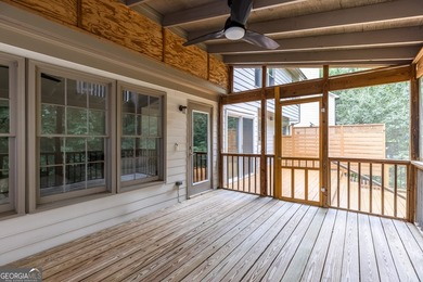 Beautiful brick-front 5-bedroom, 3.5-bath home located in East - photo 47