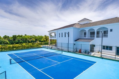 Exclusive villa located in the prestigious community of Las - photo 8