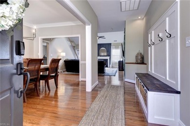Perfectly designed for transitional living, this beautiful home - photo 3