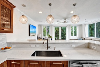 LOCATION, LOCATION, LOCATION. Welcome to this exceptional - photo 5
