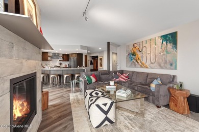 Completely updated and remodeled 3 bedroom Highlands condo - photo 11